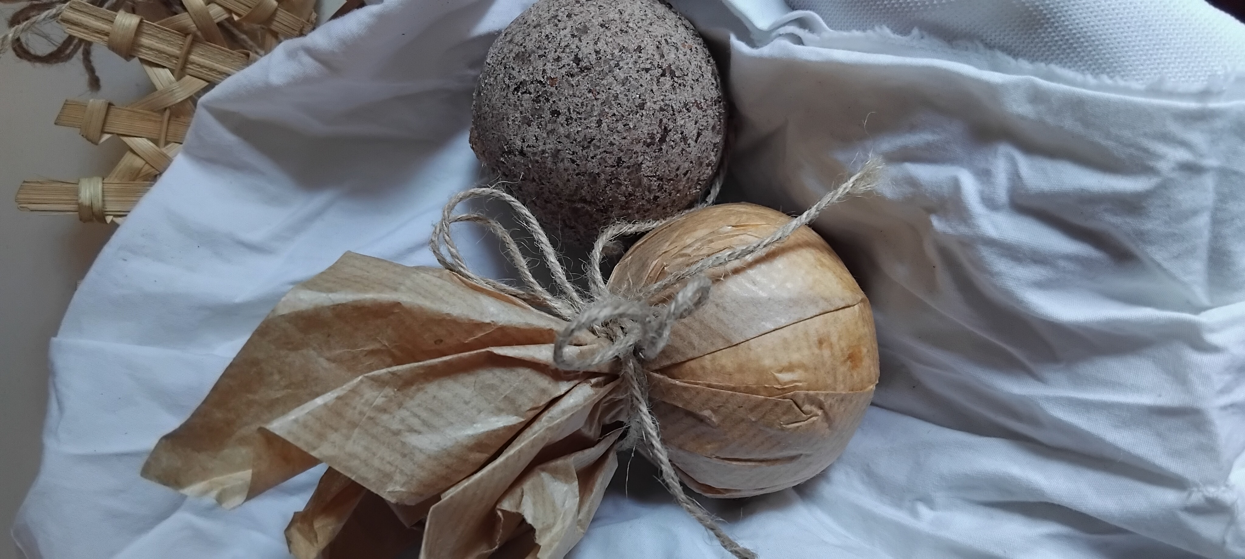 Coffee Bean Bath Bomb (Twin Pack)